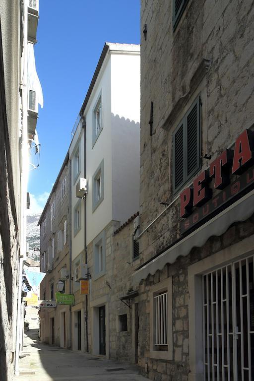 La Familia Apartments Makarska Exterior photo